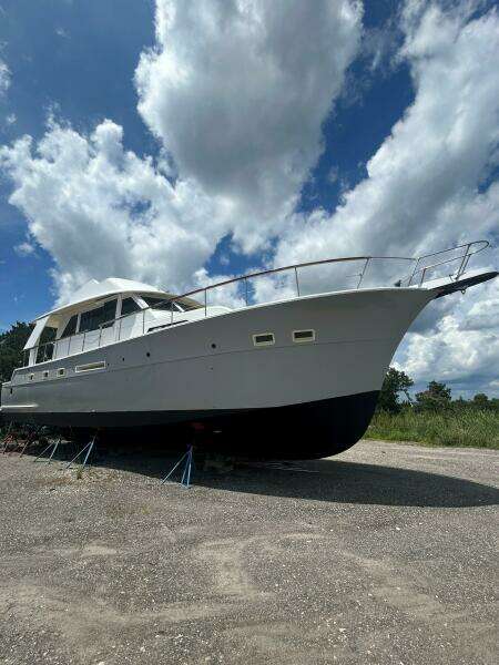 53ft Hatteras Yacht For Sale