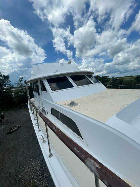 53ft Hatteras Yacht For Sale