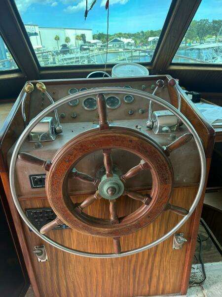 53ft Hatteras Yacht For Sale