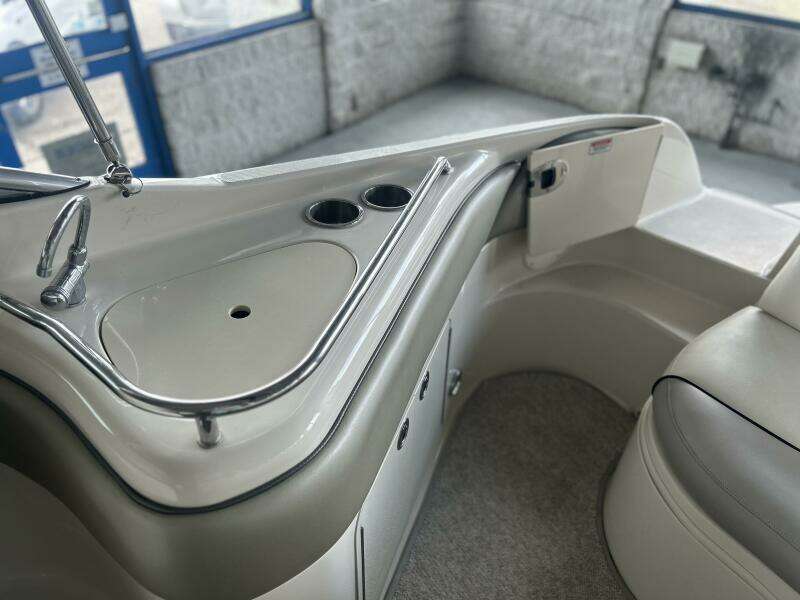 24ft Sea Ray Yacht For Sale