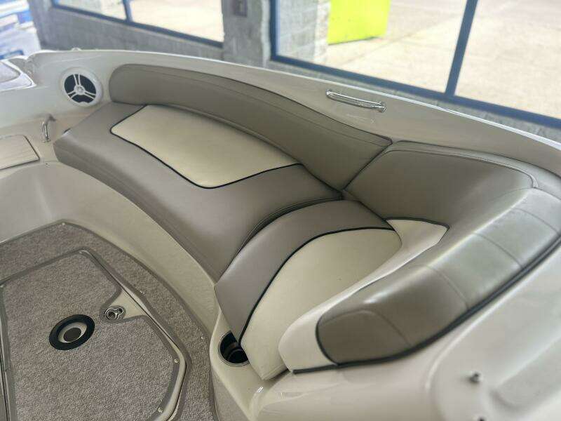 24ft Sea Ray Yacht For Sale