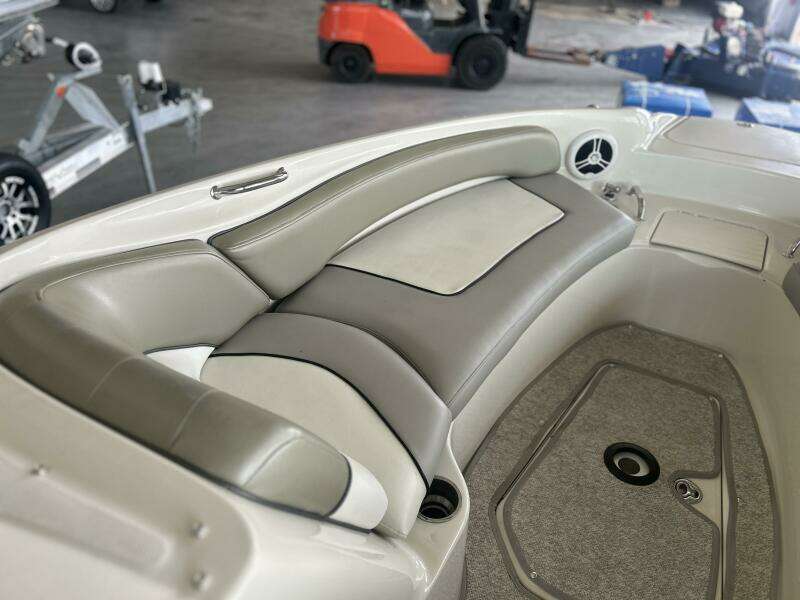 24ft Sea Ray Yacht For Sale
