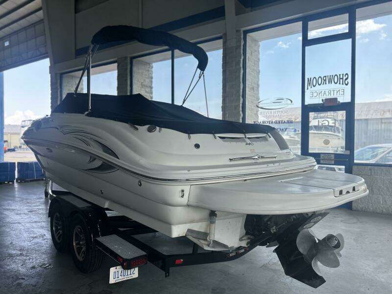24ft Sea Ray Yacht For Sale