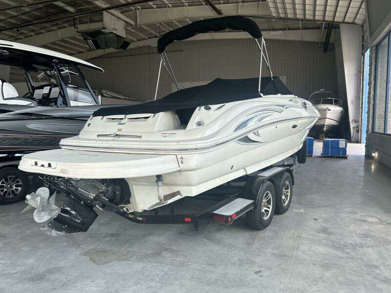 24ft Sea Ray Yacht For Sale