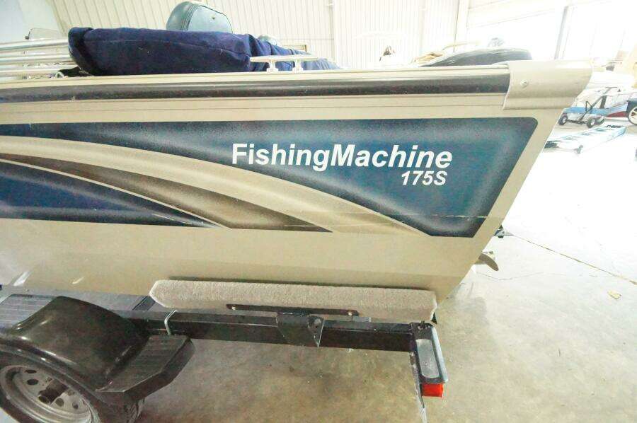 17ft Lowe Yacht For Sale