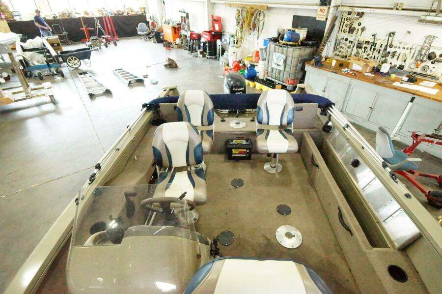 17ft Lowe Yacht For Sale