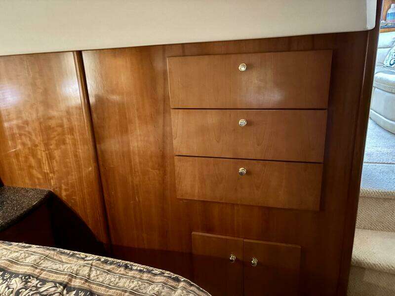 39ft Carver Yacht For Sale