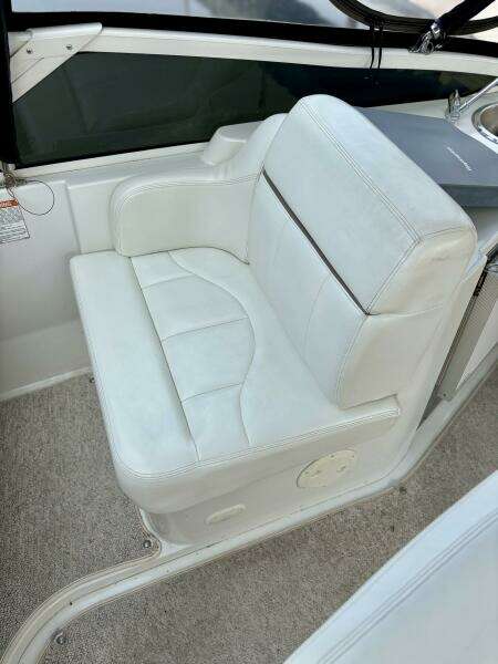 39ft Carver Yacht For Sale