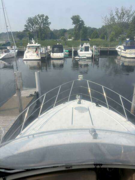 39ft Carver Yacht For Sale