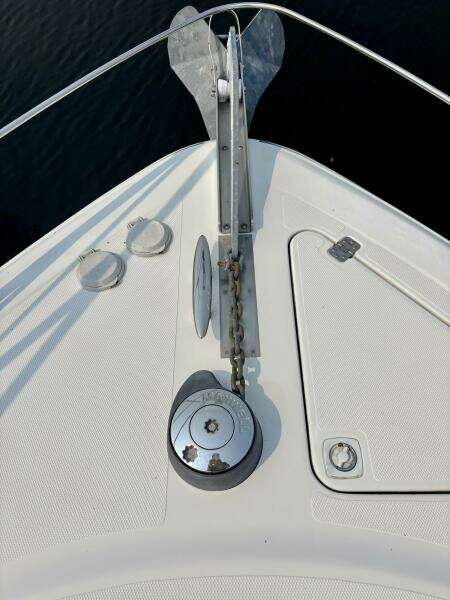 39ft Carver Yacht For Sale
