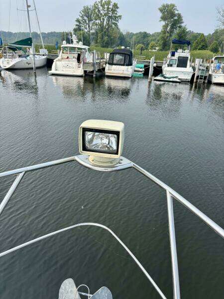 39ft Carver Yacht For Sale