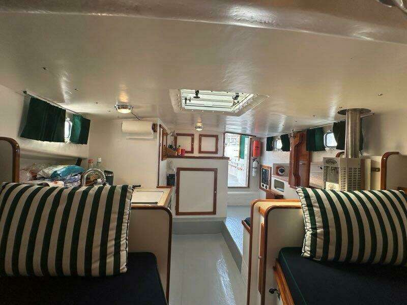 SIGN E 32ft Holland Yacht For Sale