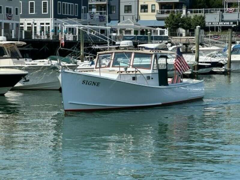 SIGN E 32ft Holland Yacht For Sale