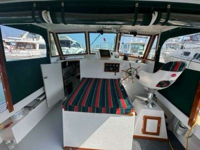 SIGN E 32ft Holland Yacht For Sale
