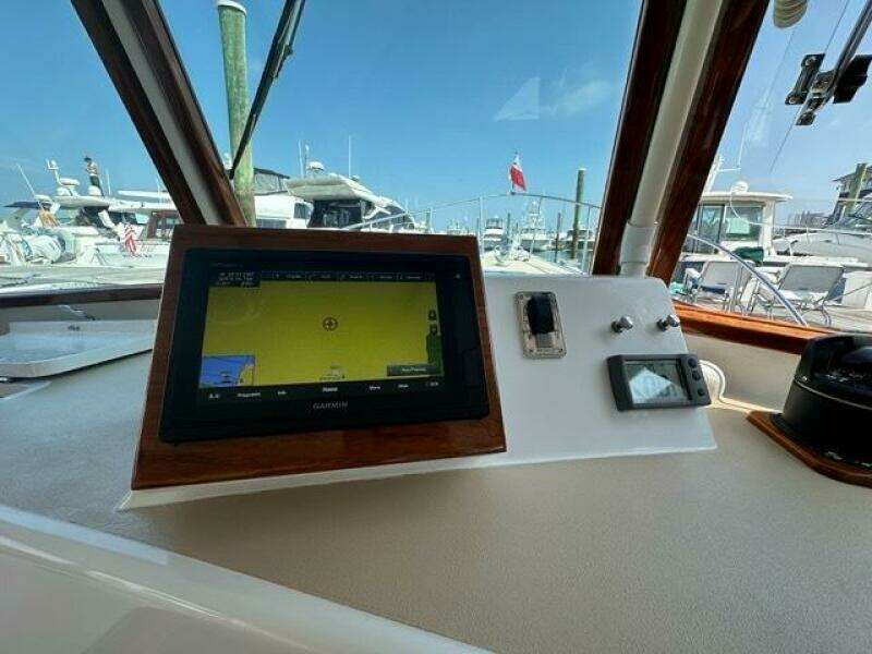 SIGN E 32ft Holland Yacht For Sale