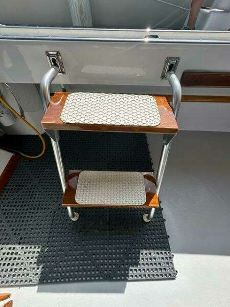 SIGN E 32ft Holland Yacht For Sale