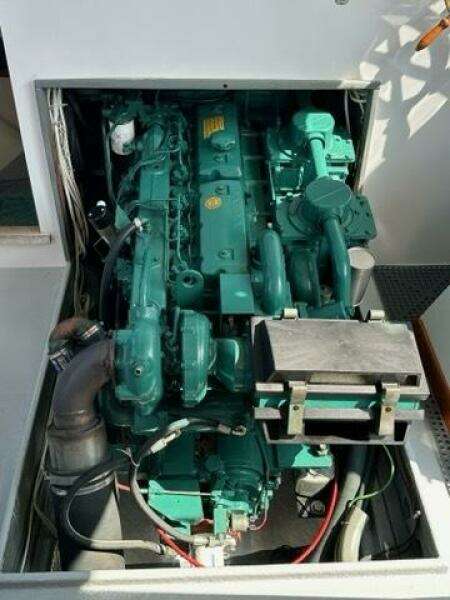 SIGN E 32ft Holland Yacht For Sale
