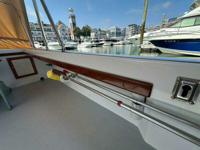 SIGN E 32ft Holland Yacht For Sale
