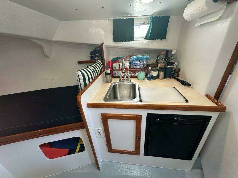 SIGN E 32ft Holland Yacht For Sale
