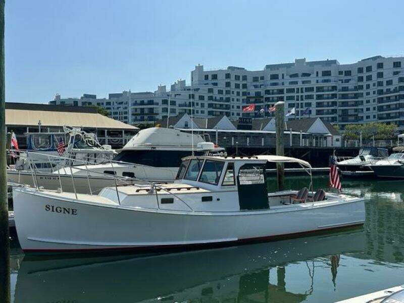 SIGN E 32ft Holland Yacht For Sale