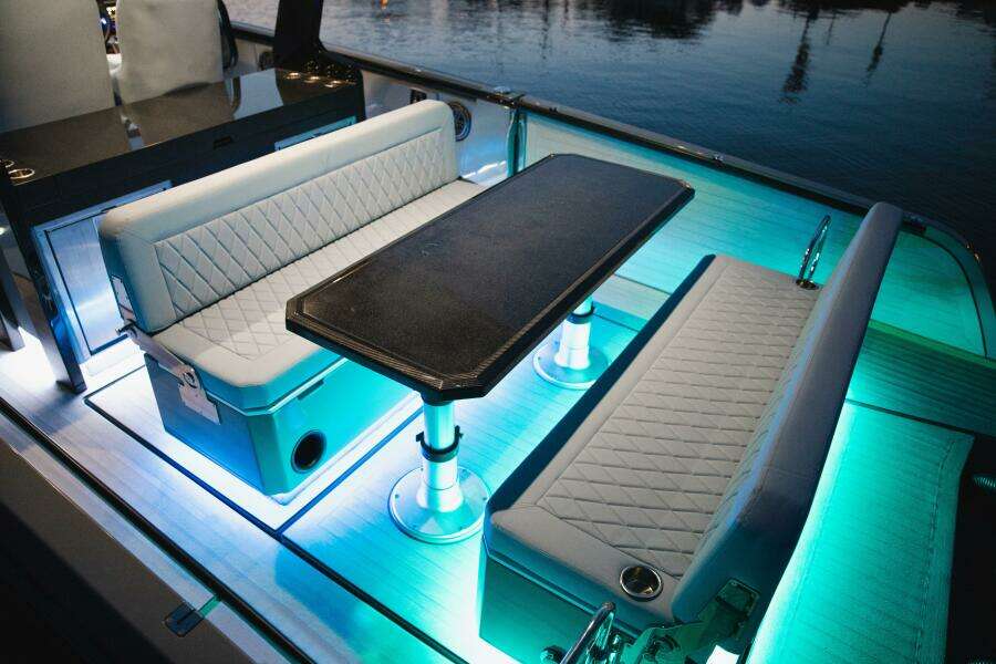 32ft Virtue Yacht For Sale