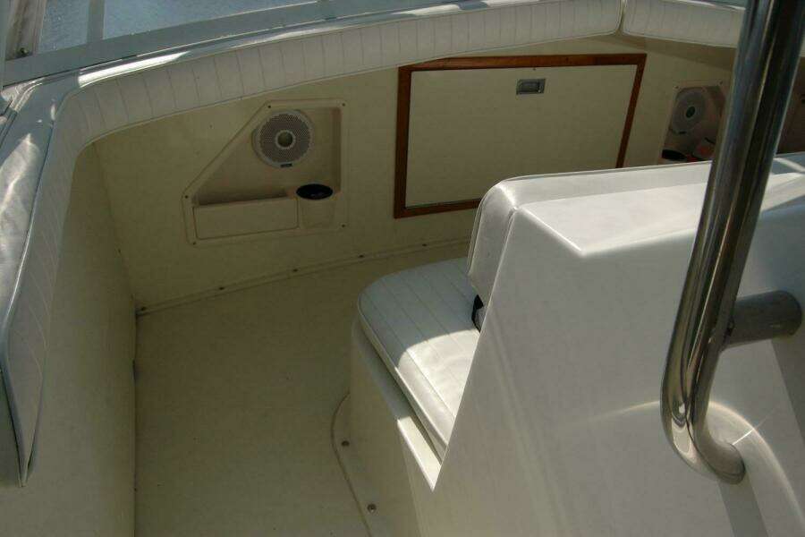 Vesper 33ft Bertram Yacht For Sale