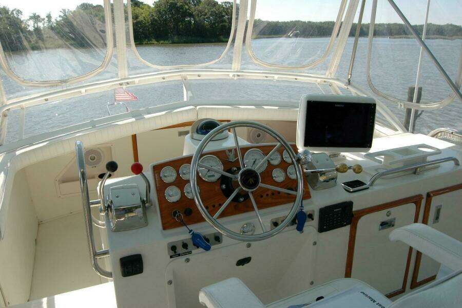Vesper 33ft Bertram Yacht For Sale