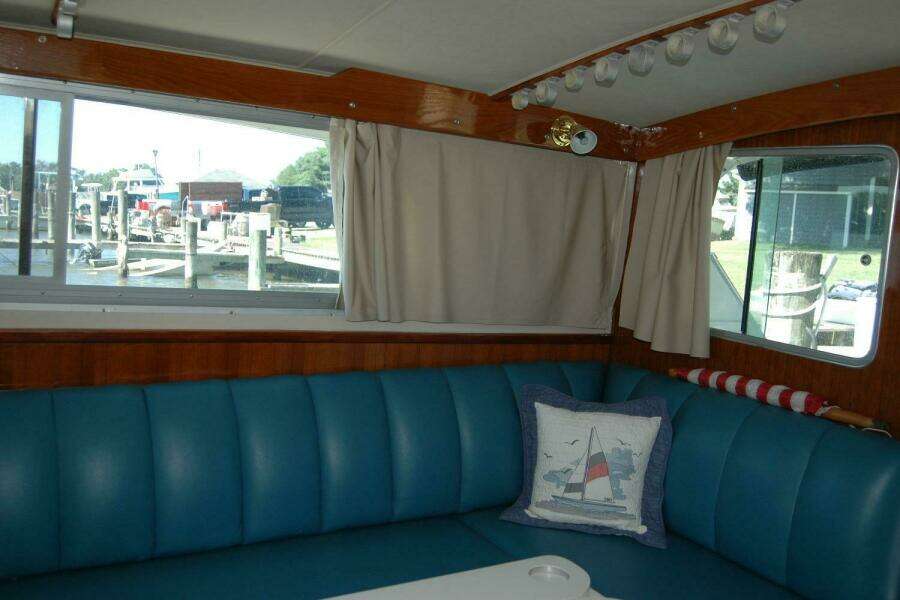 Vesper 33ft Bertram Yacht For Sale