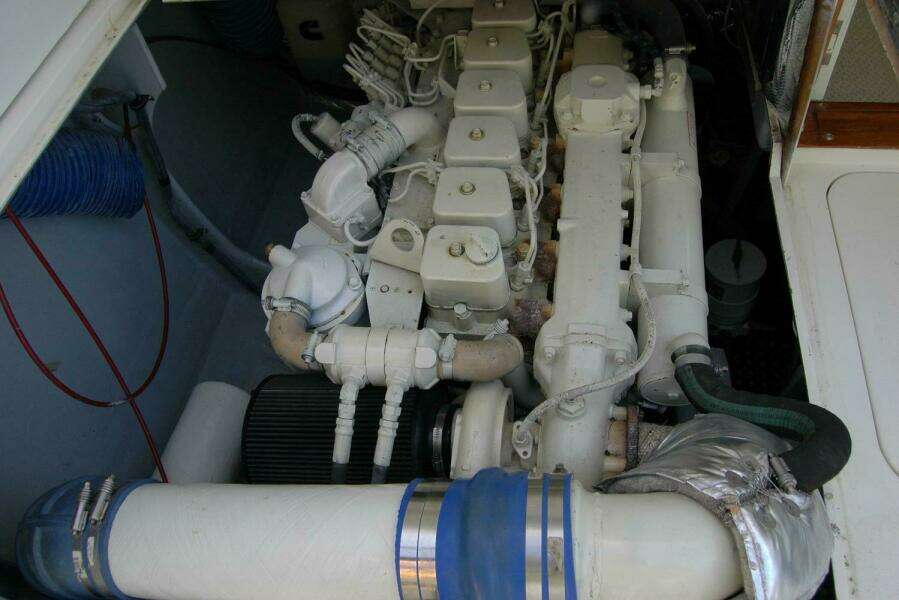 Vesper 33ft Bertram Yacht For Sale