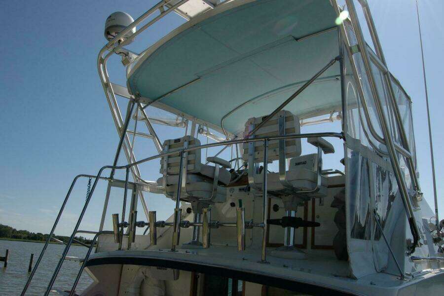 Vesper 33ft Bertram Yacht For Sale