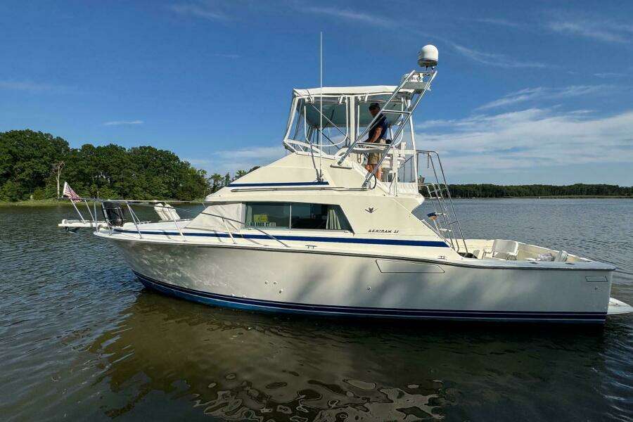 Vesper 33ft Bertram Yacht For Sale