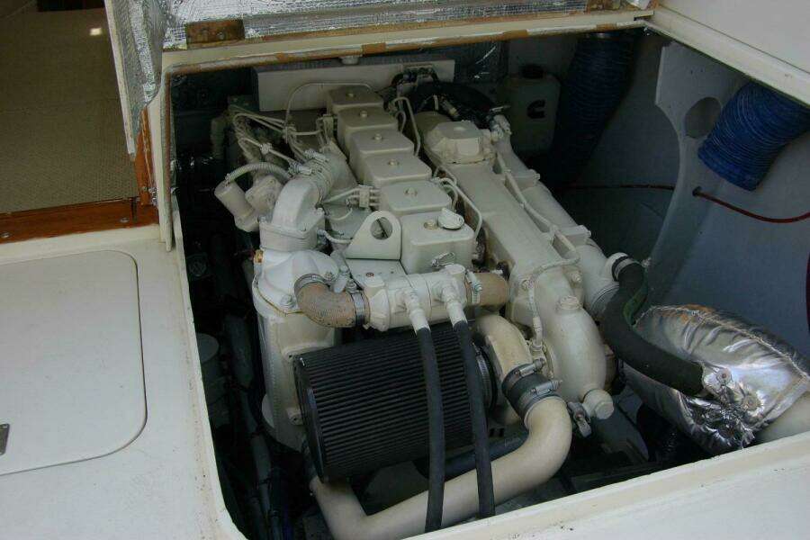 Vesper 33ft Bertram Yacht For Sale