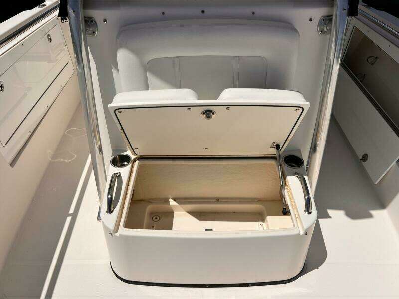 31ft Edgewater Yacht For Sale