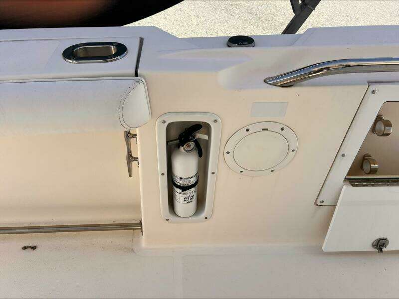 31ft Edgewater Yacht For Sale