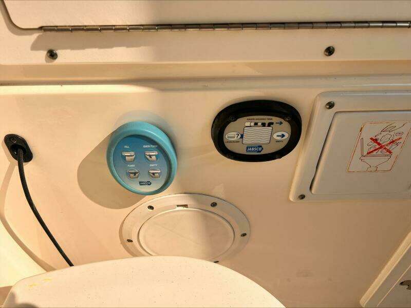 31ft Edgewater Yacht For Sale