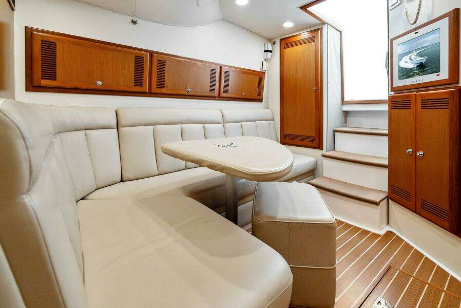 Pescador 40ft Cabo Yacht For Sale