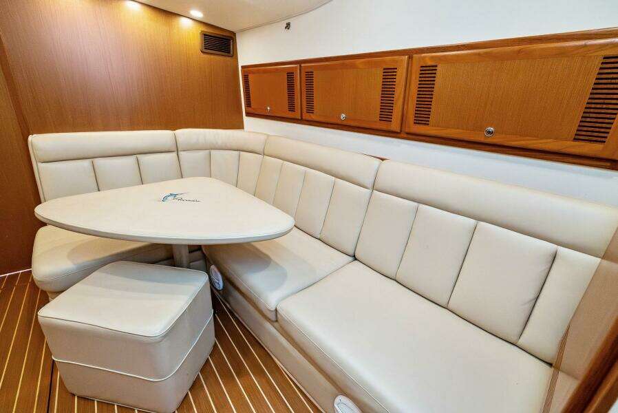 Pescador 40ft Cabo Yacht For Sale