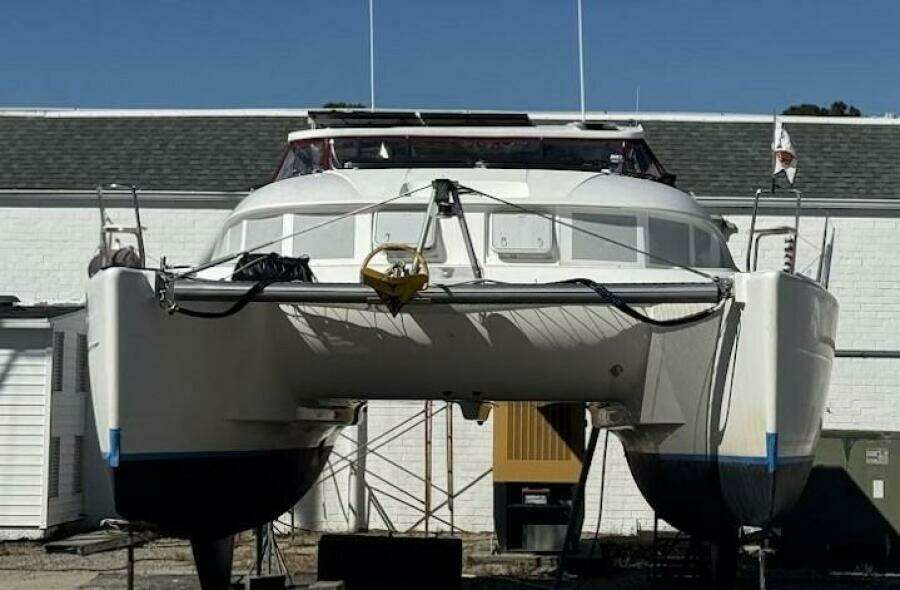 Herkee 38ft Lagoon Yacht For Sale