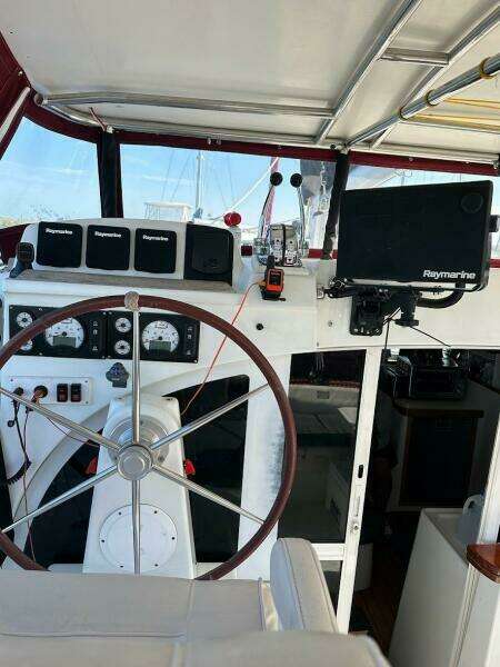 Herkee 38ft Lagoon Yacht For Sale
