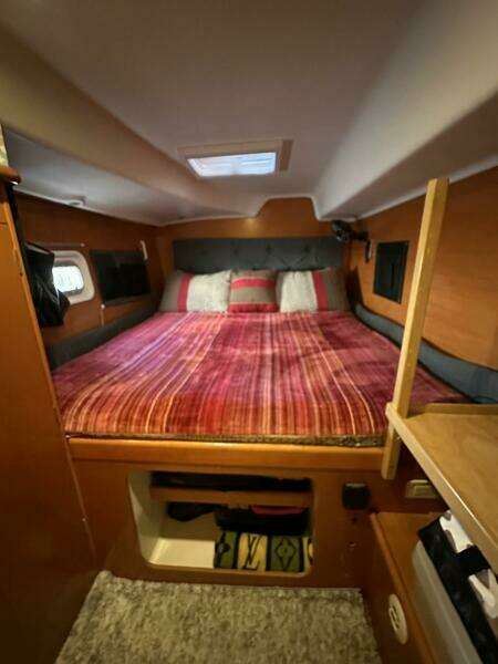 Herkee 38ft Lagoon Yacht For Sale