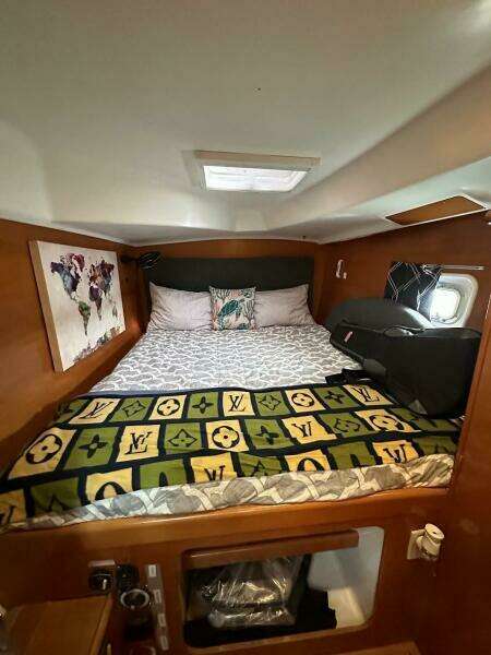 Herkee 38ft Lagoon Yacht For Sale