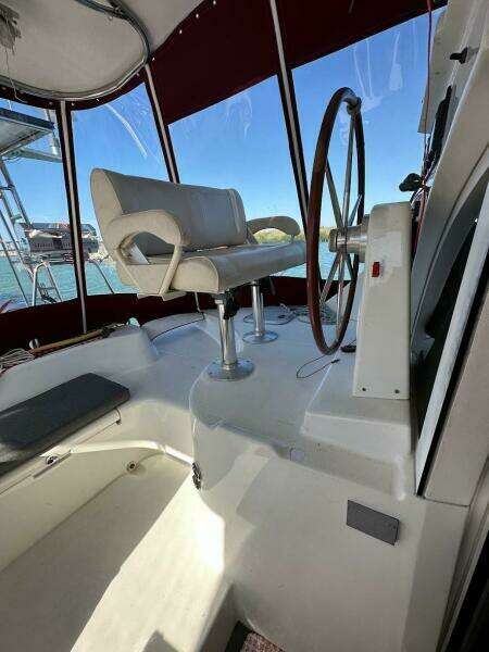 Herkee 38ft Lagoon Yacht For Sale