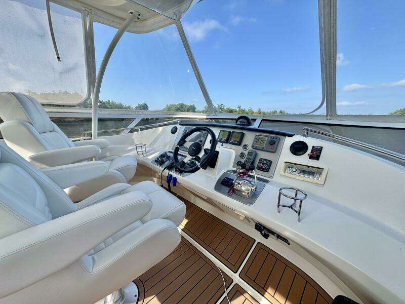 Water Baby 43ft Carver Yacht For Sale