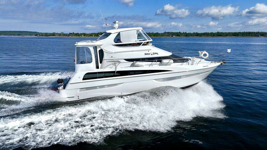 Water Baby 43ft Carver Yacht For Sale
