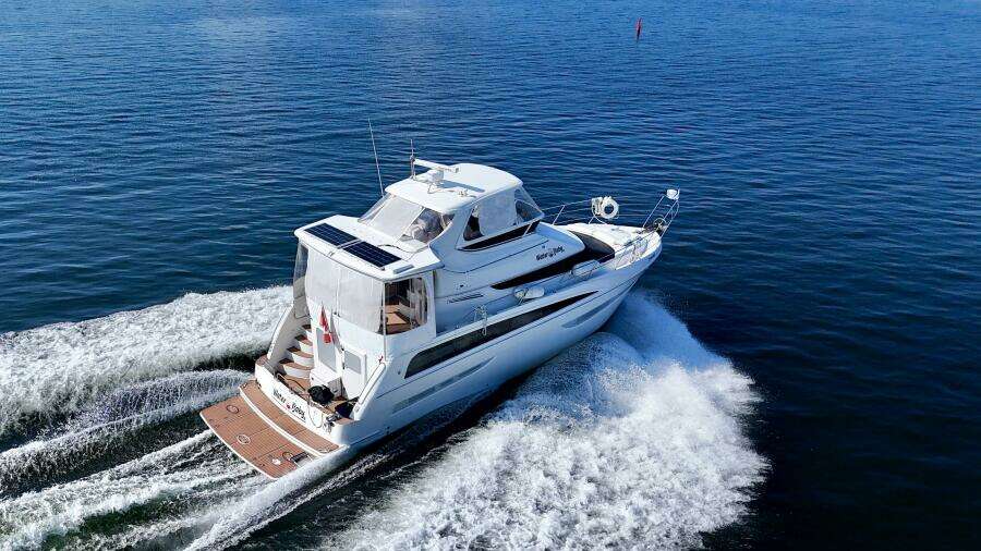 Water Baby 43ft Carver Yacht For Sale
