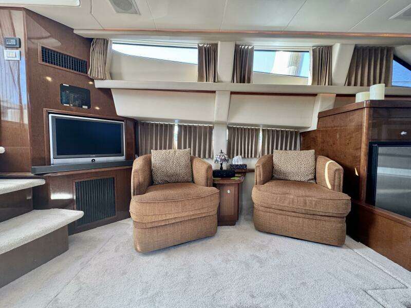 Water Baby 43ft Carver Yacht For Sale