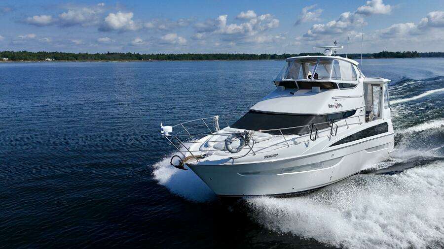 Water Baby 43ft Carver Yacht For Sale