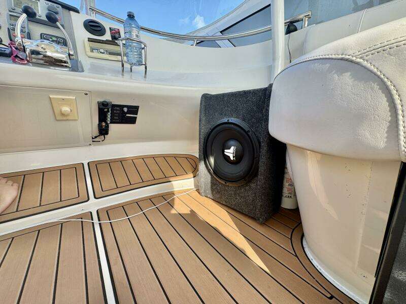 Water Baby 43ft Carver Yacht For Sale