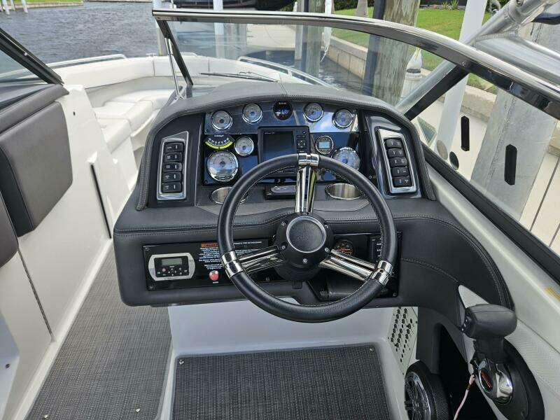 27ft Formula Yacht For Sale