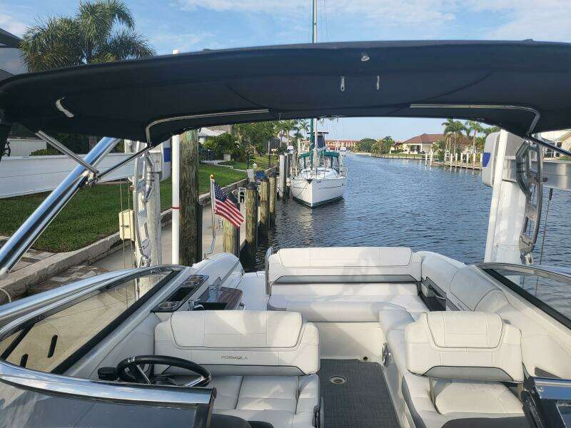 27ft Formula Yacht For Sale